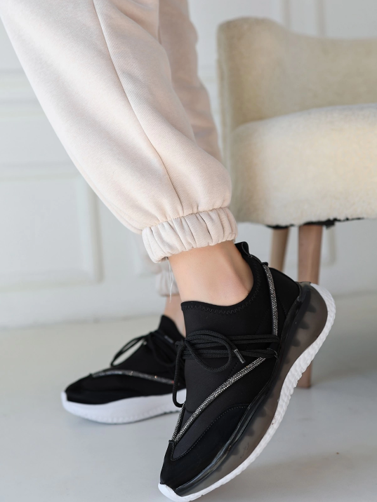 Liney Siyah Rugan Bağcıklı Spor Ayakkabı Liney Siyah Rugan Bağcıklı Spor Ayakkabı