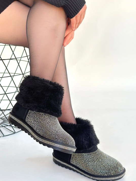 Linka Siyah Süet Gümüş Boncuk İşlemeli Bot Linka Siyah Süet Gümüş Boncuk İşlemeli Bot