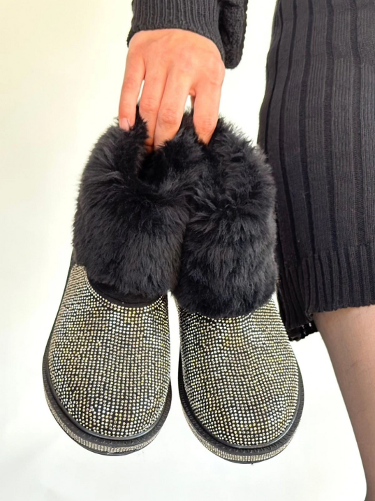 Linka Siyah Süet Gümüş Boncuk İşlemeli Bot Linka Siyah Süet Gümüş Boncuk İşlemeli Bot