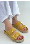 Loera Sarı Nubuk Çift Tokalı Terlik