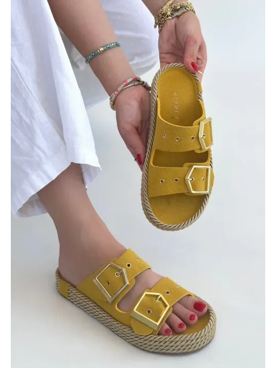 Loera Sarı Nubuk Çift Tokalı Terlik