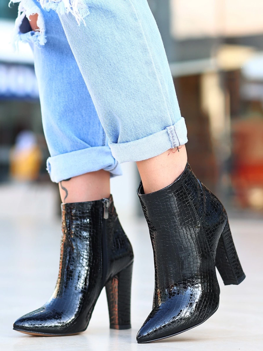 Loora Siyah Rugan Desenli Topuklu Bot