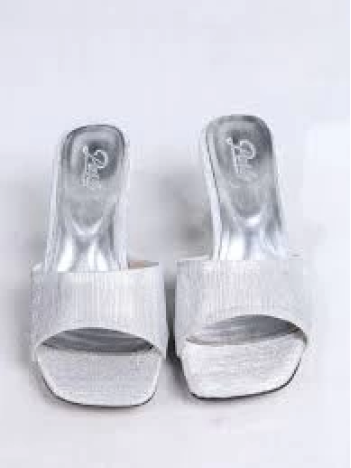 Luart Gümüş Simli Topuklu Terlik Luart Gümüş Simli Topuklu Terlik