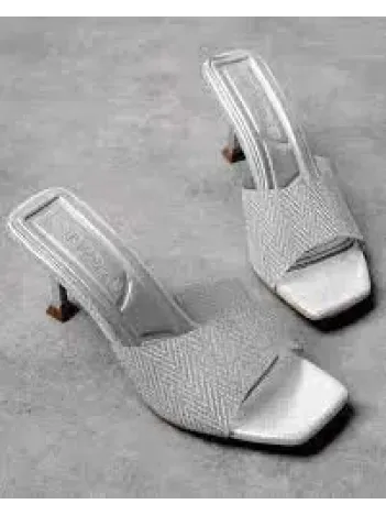 Luart Platin Simli Topuklu Terlik Luart Platin Simli Topuklu Terlik