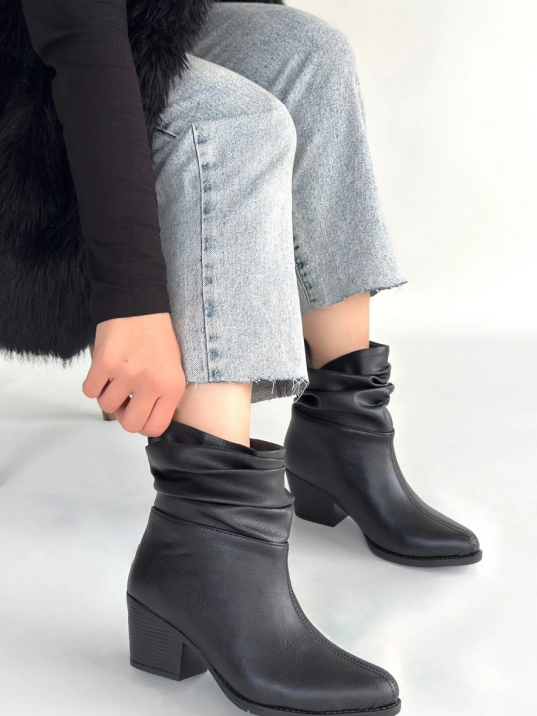 Lukana Siyah Cilt Topuklu Körüklü Bot