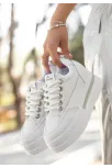 Lulu Beyaz Cilt Bağcıklı Spor Ayakkabı