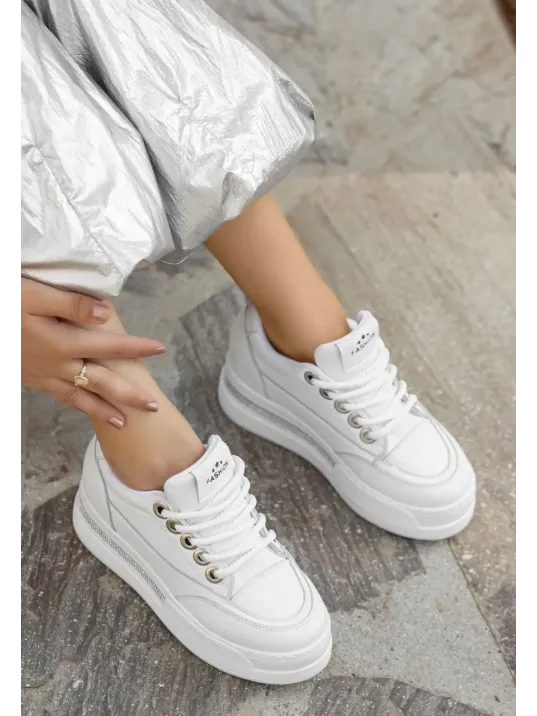 Lulu Beyaz Cilt Bağcıklı Spor Ayakkabı