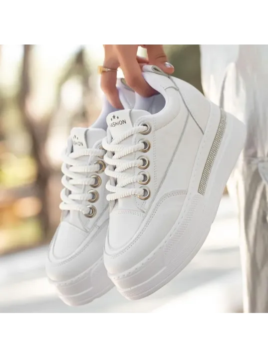 Lulu Beyaz Cilt Bağcıklı Spor Ayakkabı