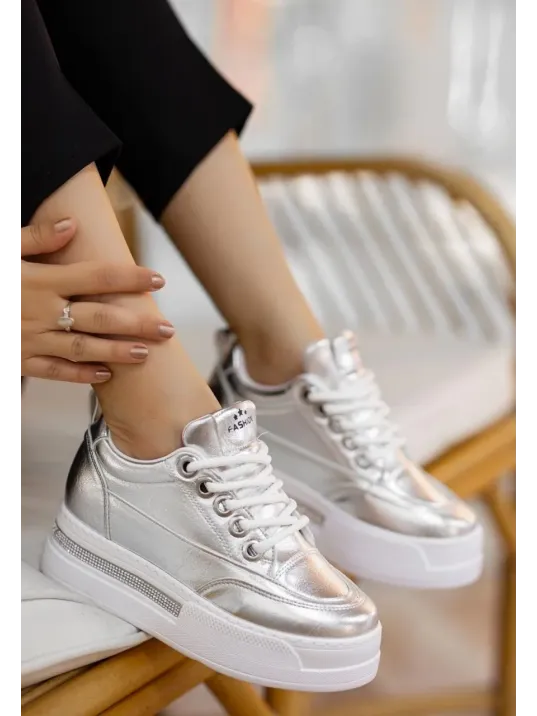 Lulu Gümüş Rugan Bağcıklı Spor Ayakkabı