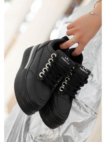 Lulu Siyah Cilt Bağcıklı Spor Ayakkabı Lulu Siyah Cilt Bağcıklı Spor Ayakkabı