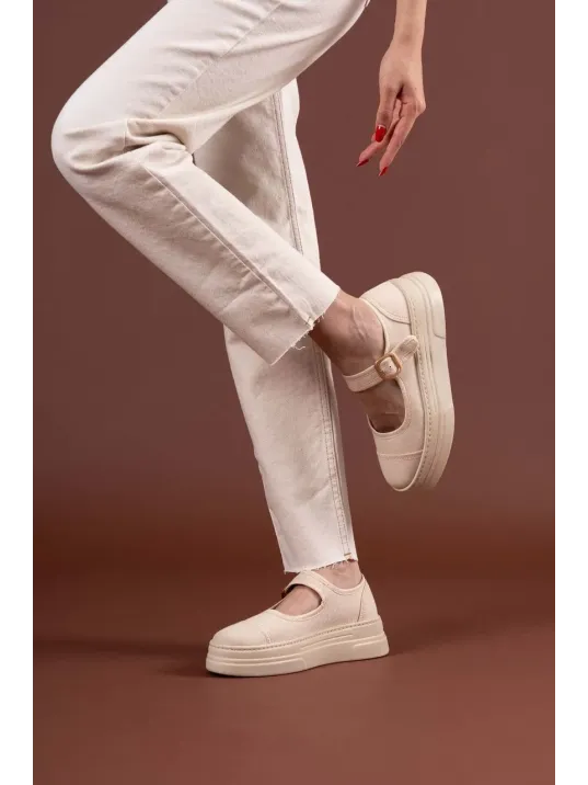 Lunni Bej Keten Spor Ayakkabı Lunni Bej Keten Spor Ayakkabı