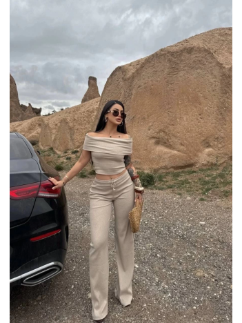 Madonna yaka bol paça pantolonlu takım