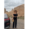 Madonna yaka bol paça pantolonlu takım Madonna yaka bol paça pantolonlu takım