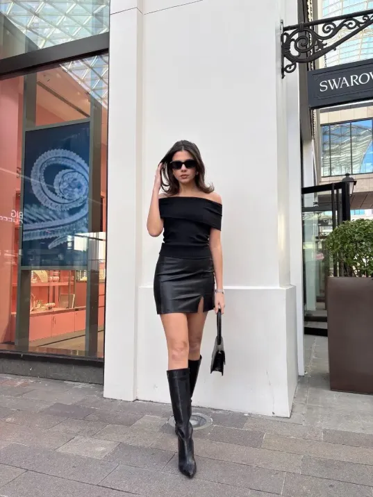 Madonna Yaka Sıfır Kol Bluz