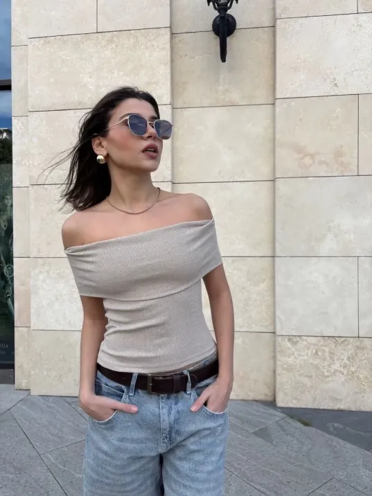 Madonna Yaka Sıfır Kol Bluz