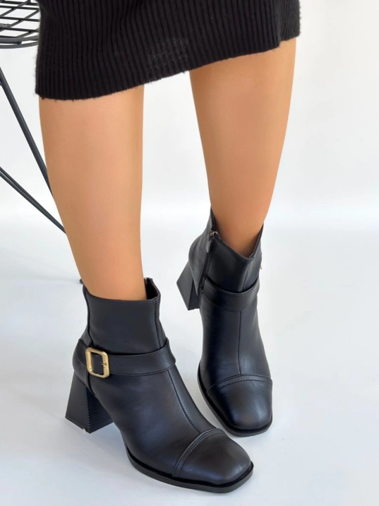 Mejjo Siyah Cilt Topuklu Bot