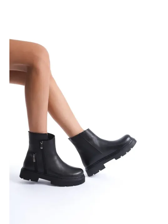 Menta Siyah Cilt Fermuar Aksesuarlı Bot Menta Siyah Cilt Fermuar Aksesuarlı Bot