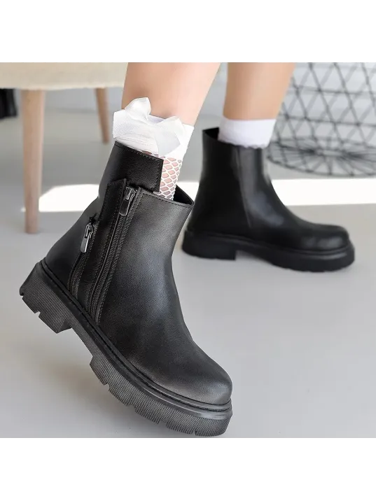 Menta Siyah Cilt Fermuar Aksesuarlı Bot Menta Siyah Cilt Fermuar Aksesuarlı Bot