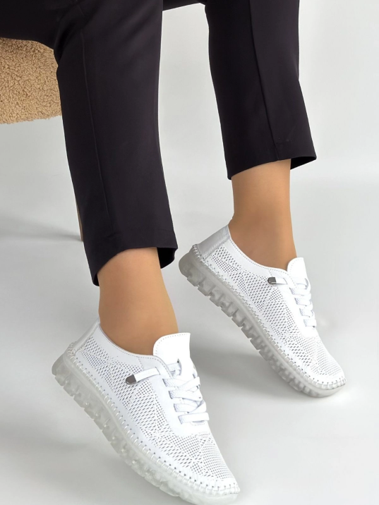 Merja Beyaz Deri Bağcıklı Spor Ayakkabı