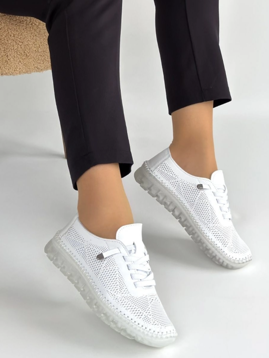 Merja Beyaz Deri Bağcıklı Spor Ayakkabı