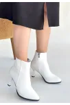 Mişha Beyaz Cilt Topuklu Bot Mişha Beyaz Cilt Topuklu Bot