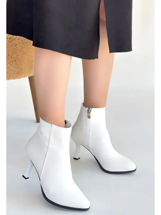 Mişha Beyaz Cilt Topuklu Bot Mişha Beyaz Cilt Topuklu Bot