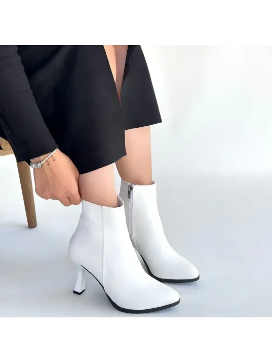 Mişha Beyaz Cilt Topuklu Bot Mişha Beyaz Cilt Topuklu Bot