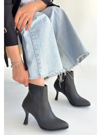 Mişha Siyah Cilt Topuklu Bot Mişha Siyah Cilt Topuklu Bot