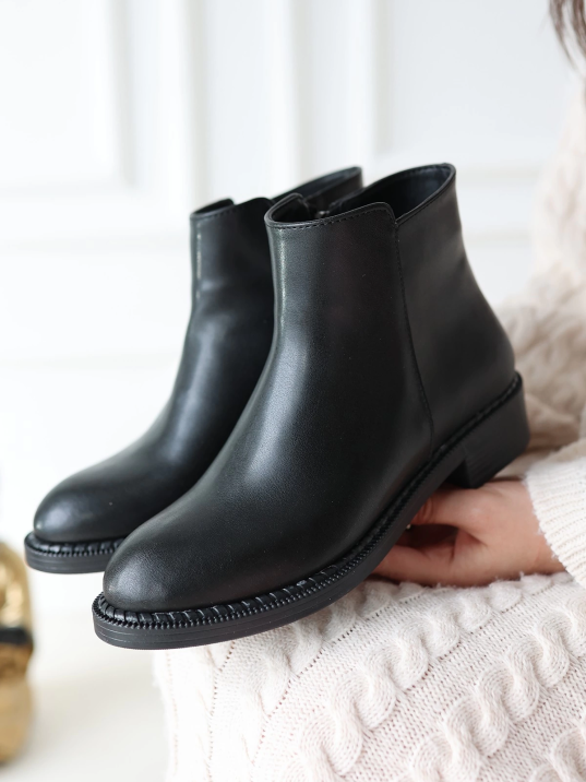 Moed Siyah Cilt Topuklu Bot