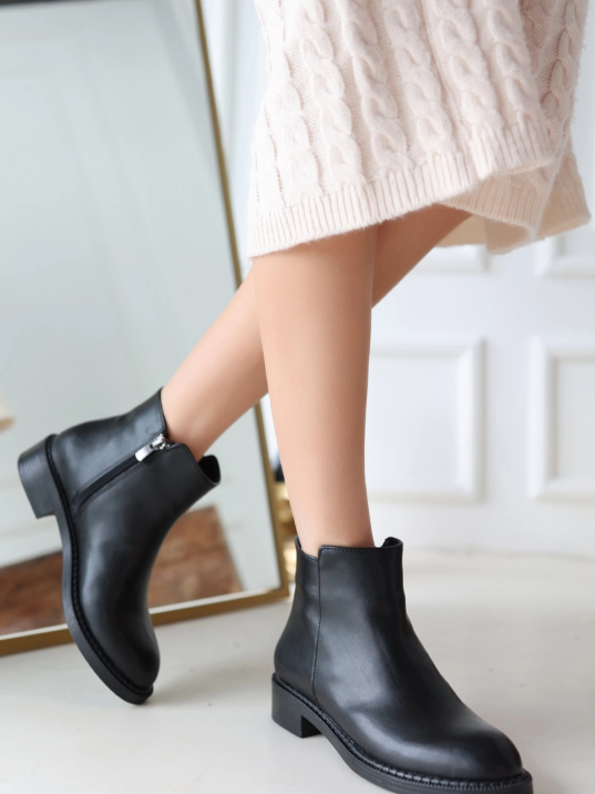 Moed Siyah Cilt Topuklu Bot