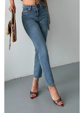 Mom fit kar yıkama bıyık detaylı jeans pantolon d2006 Mom fit kar yıkama bıyık detaylı jeans pantolon d2006