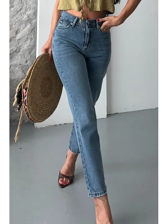 Mom Fit Kar Yıkama Bıyık Detaylı Jeans Pantolon D2006