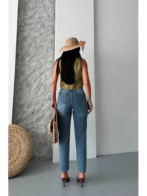 Mom Fit Kar Yıkama Bıyık Detaylı Jeans Pantolon D2006
