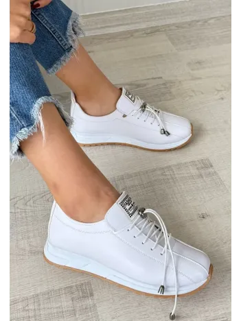 Monya Beyaz Cilt Bağcıklı Spor Ayakkabı Monya Beyaz Cilt Bağcıklı Spor Ayakkabı