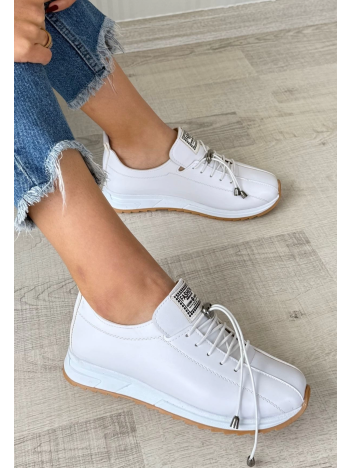 Monya Beyaz Cilt Bağcıklı Spor Ayakkabı Monya Beyaz Cilt Bağcıklı Spor Ayakkabı