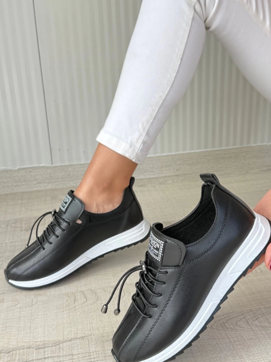 Monya Siyah Cilt Bağcıklı Spor Ayakkabı Monya Siyah Cilt Bağcıklı Spor Ayakkabı