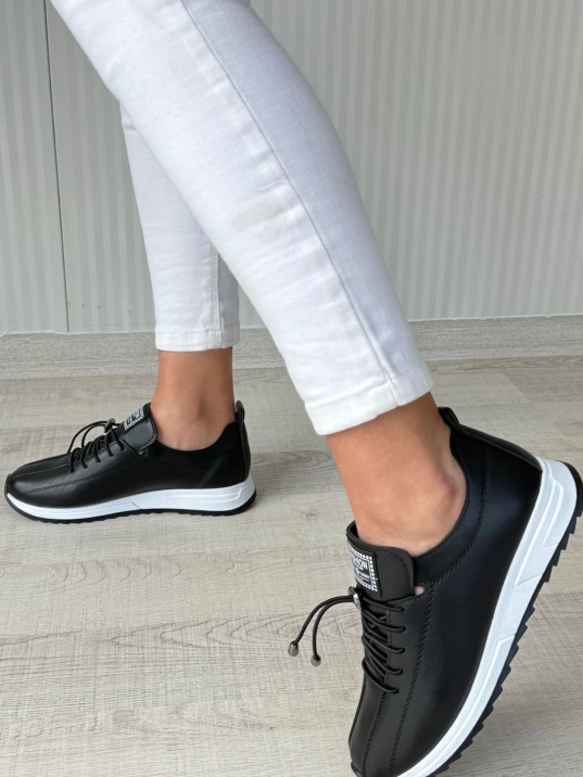 Monya Siyah Cilt Bağcıklı Spor Ayakkabı Monya Siyah Cilt Bağcıklı Spor Ayakkabı