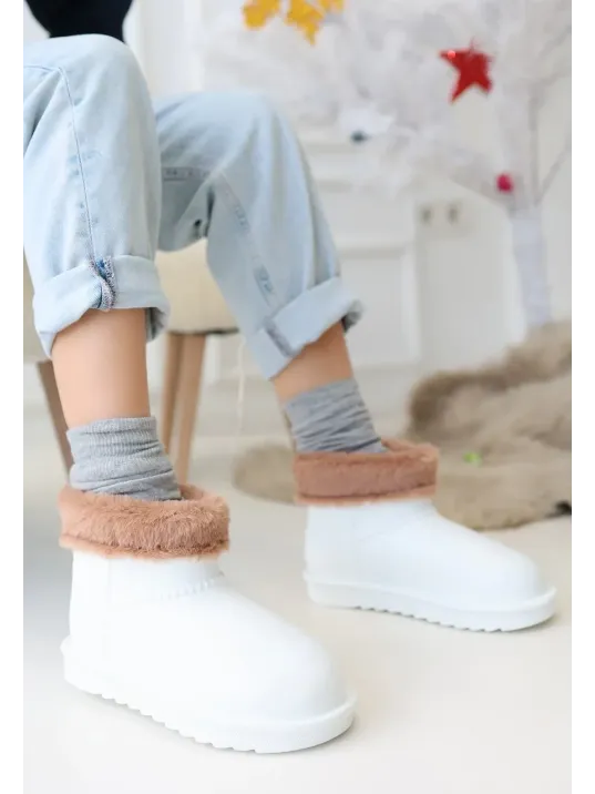 Mordi Beyaz Oval Burunlu Su Geçirmez İçi Kürklü Bot Mordi Beyaz Oval Burunlu Su Geçirmez İçi Kürklü Bot