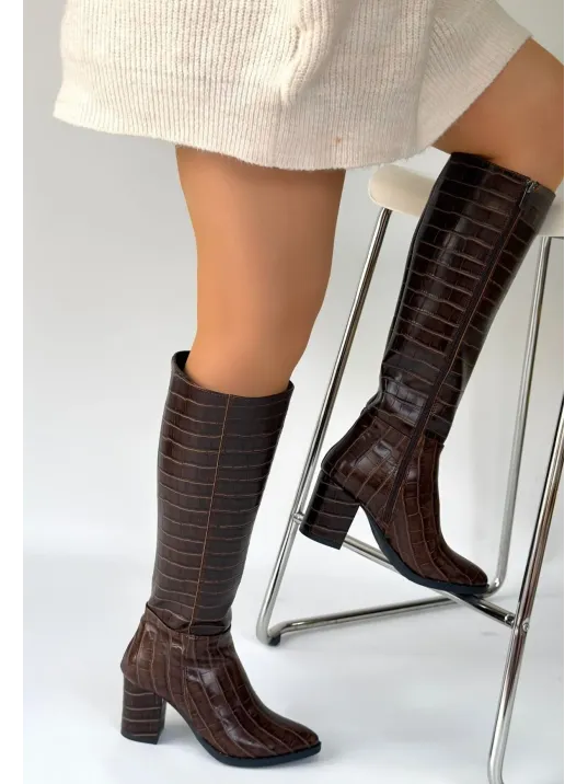 Morena Acı Kahve Desenli Rugan Topuklu Çizme