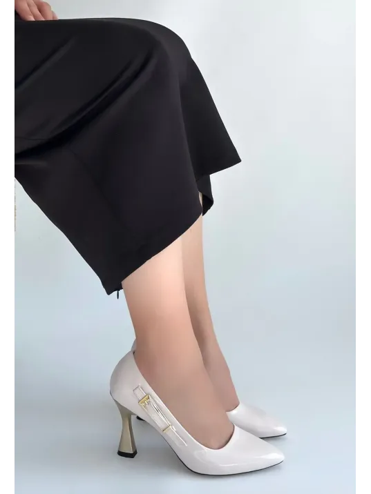 Motya Bej Rugan Topuklu Ayakkabı Motya Bej Rugan Topuklu Ayakkabı