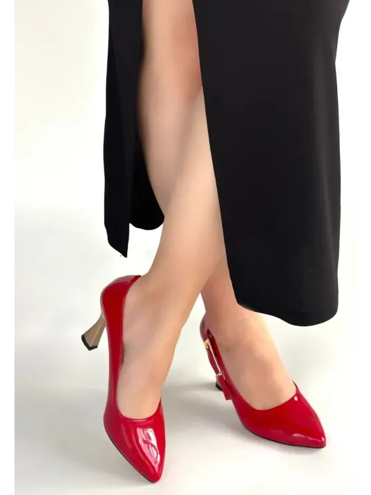Motya Kırmızı Rugan Topuklu Ayakkabı Motya Kırmızı Rugan Topuklu Ayakkabı