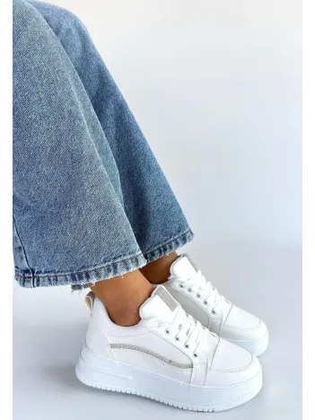 Natte Beyaz Cilt Bağcıklı Spor Ayakkabı