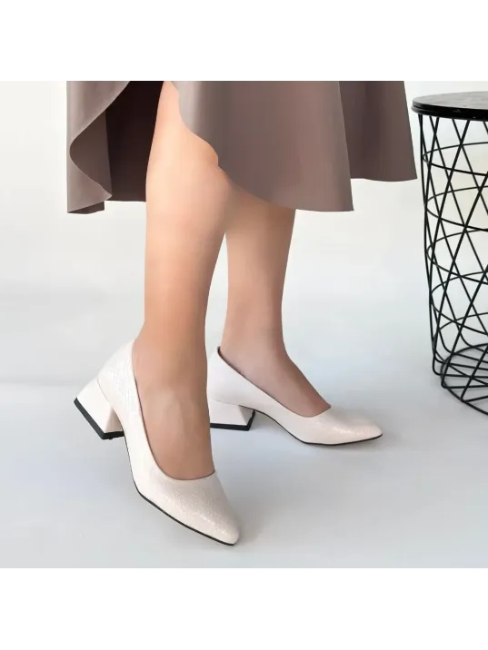 Nitya Bej Baskılı Rugan Topuklu Ayakkabı Nitya Bej Baskılı Rugan Topuklu Ayakkabı