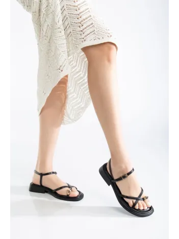 Nordi Siyah Cilt Kemerli Sandalet Nordi Siyah Cilt Kemerli Sandalet