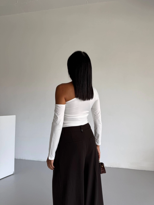 Omuz detaylı kollu bluz beyaz f2336 Omuz detaylı kollu bluz beyaz f2336