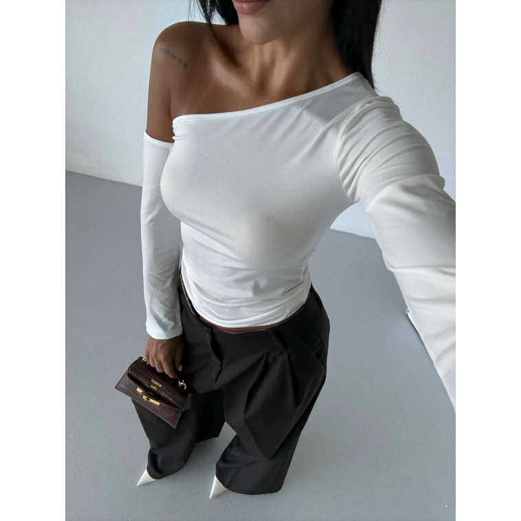 Omuz detaylı kollu bluz beyaz f2336 Omuz detaylı kollu bluz beyaz f2336