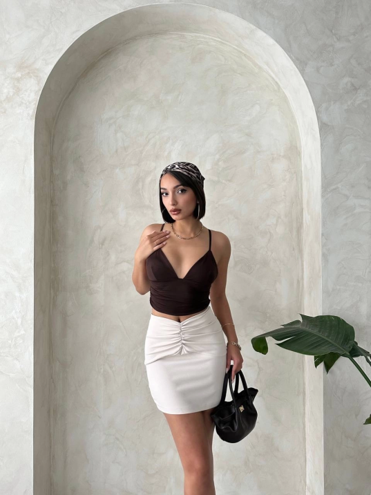 Önü büzgülü etek bej s24222 Önü büzgülü etek bej s24222