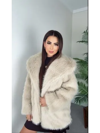 Önü Çıtçıtlı Loli Kürk Bej T4149