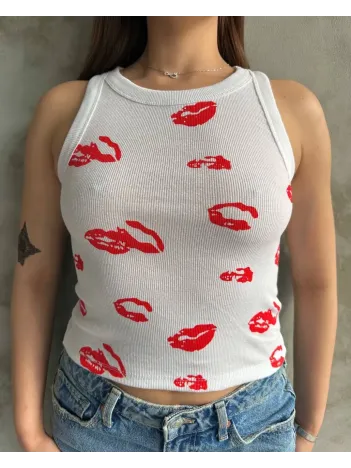 Öpücük Baskılı Bluz