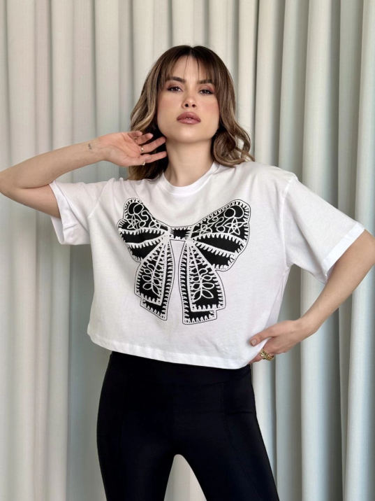 Oversize Beyaz baskılı crop tişört Oversize Beyaz baskılı crop tişört
